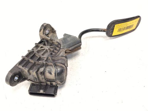 Pedal TOYOTA HILUX VII Pickup (_N1_, _N2_, _N3_) 3.0 D-4D 4WD (KUN26) (171 hp) 32700984