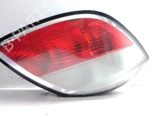Used Left taillight OPEL ASTRA H (A04) [2004-2014]  17056149