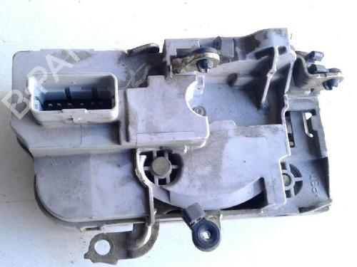 Used Front right lock PEUGEOT 406 (8B) [1995-2005]  7256925