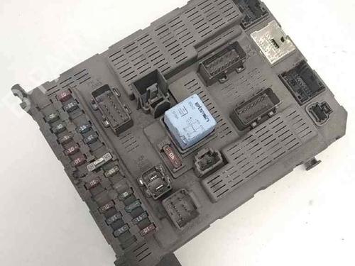 Used Fuse box Fuse box 12554349 12554349