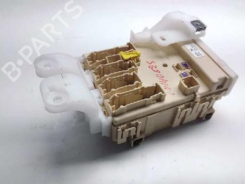 Used Fuse box TOYOTA AURIS (_E18_) [2012-2018]  11638854