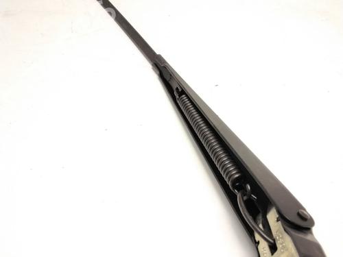 Used Front windshield wiper arm NISSAN PATROL GR IV (Y60, GR) 2.8 TD (Y60A) (116 hp) 25226217