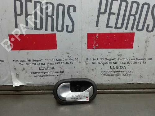 Used Front left interior door handle RENAULT MEGANE II (BM0/1_, CM0/1_) 1.5 dCi (BM0F, BM0T, BM2B, CM0F, CM0T) (82 hp) 3212523