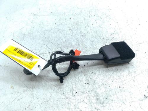 Used Seat buckle Seat buckle LAND ROVER RANGE ROVER EVOQUE (L538) 2.0 D (150 hp) 33027610 33027610