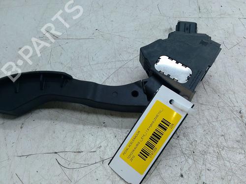 Pedal TOYOTA AURIS (_E15_) 1.8 Hybrid (ZWE150_, ZWE150R) (136 hp) 31211224