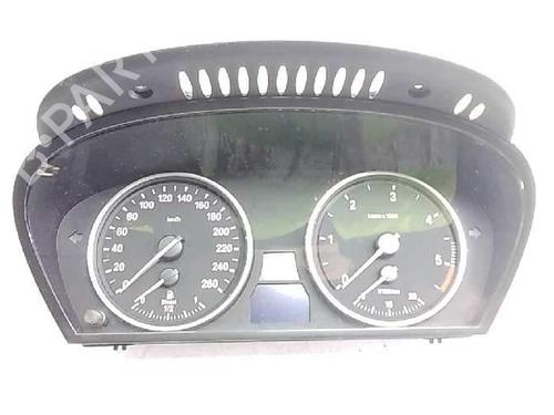 Used Instrument cluster Instrument cluster 13735702 13735702