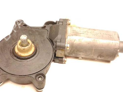 Left front window motor BMW 3 Touring (E46) 320 d | BP609552E21 