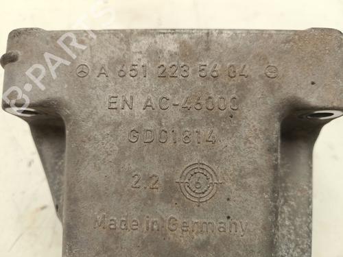 Engine mount MERCEDES-BENZ GLC (X253) 250 d 4-matic (253.909) | BP18962142M89 