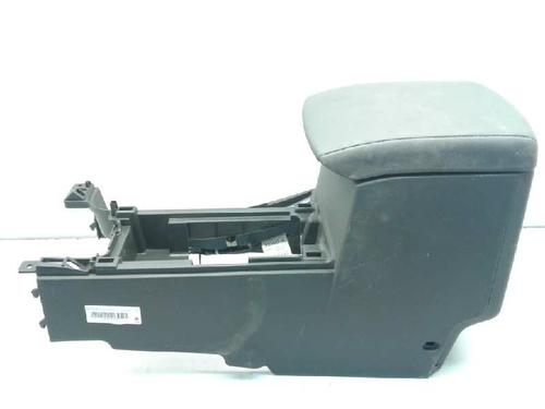 Used Armrest / Center console NISSAN NAVARA NP300 (D40) 2.5 dCi 4WD (144 hp) 10417197