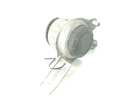 Used Engine mount Engine mount MERCEDES-BENZ C-CLASS (W205) C 220 BlueTEC / d (205.002, 205.004) (170 hp) 40179291 40179291