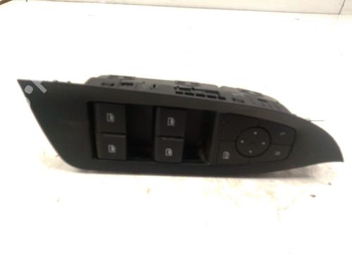 Used Left front window switch Left front window switch 38488817 38488817
