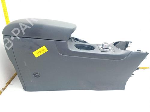 Used Armrest / Center console Armrest / Center console 27996938 27996938