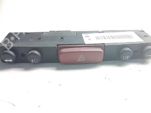Pulsante luci di emergenza ALFA ROMEO GT (937_) 1.9 JTD (937CXN1B) (150 hp) 13561514