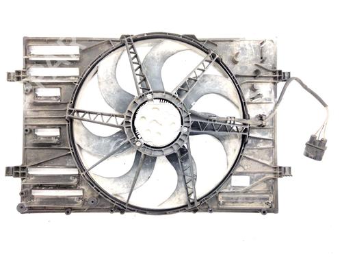 radiator-fan-vw-passat-b8-variant-3g5-cb5-20-tdi-5q0121203de-2014-22651414 main image