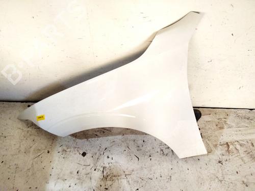 Used Left front fenders VOLVO XC60 II (246) B4 Mild-Hybrid (197 hp) 30574438