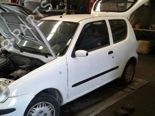 Left front indicator FIAT SEICENTO / 600 (187_) 1.1 (187AXB, 187AXB1A, 187AXC1A02) | BP3354540C32 