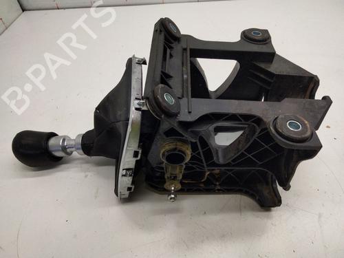gear-lever-ford-kuga-i-2008-2009-2010-2011-2012-35723921 main image
