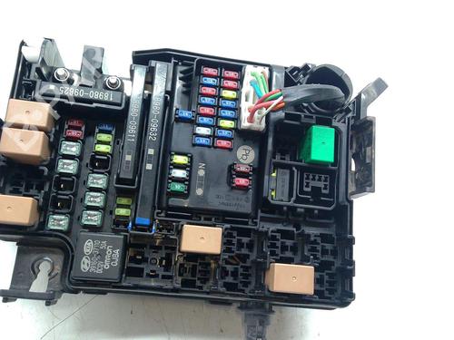 Used Fuse box Fuse box 37604782 37604782
