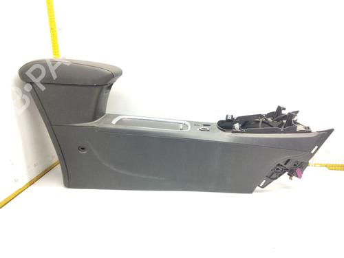 Used Armrest / Center console OPEL ASTRA K Sports Tourer (B16) 1.6 CDTi (35) (136 hp) 17646868