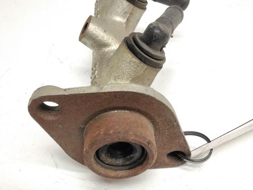 Used Brake master cylinder NISSAN VANETTE Van (_C22) [1986-2013]  15896640