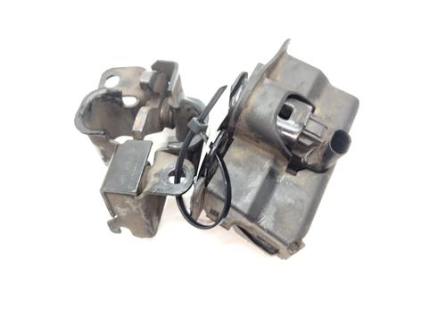 Used Hood lock MERCEDES-BENZ C-CLASS (W203) C 180 Kompressor (203.046) (143 hp) 17570372