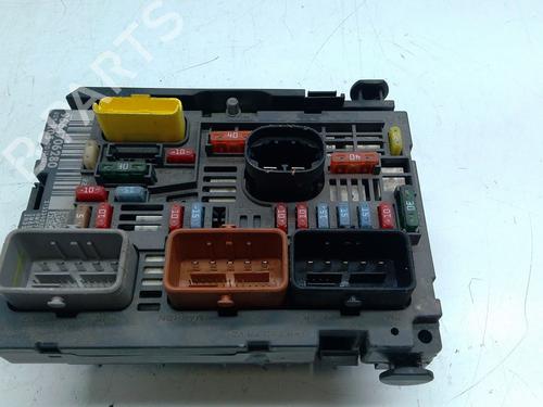Used Fuse box Fuse box 37194507 37194507
