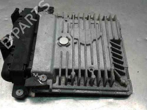 Used Engine control unit (ECU) Engine control unit (ECU) 6820638 6820638