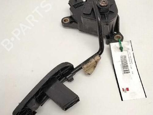 Used Pedal NISSAN MICRA III (K12) 1.4 16V (88 hp) 2226276