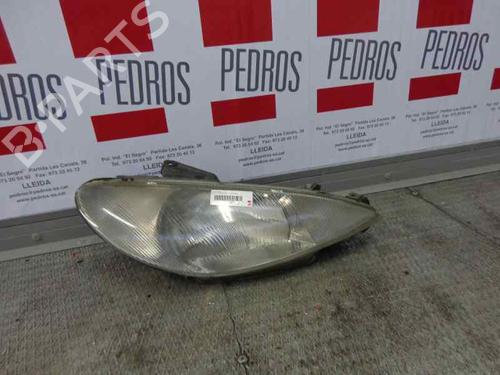 Used Right headlight PEUGEOT 206 Hatchback (2A/C) [1998-2012]  11638965