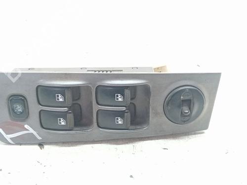 Used Left front window switch HYUNDAI MATRIX (FC) 1.5 CRDi (82 hp) 26407502