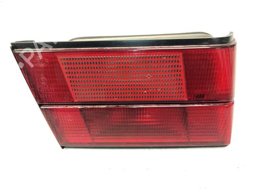 Feu de coffre gauche BMW 5 (E34) 525 tds (143 hp) 32859869