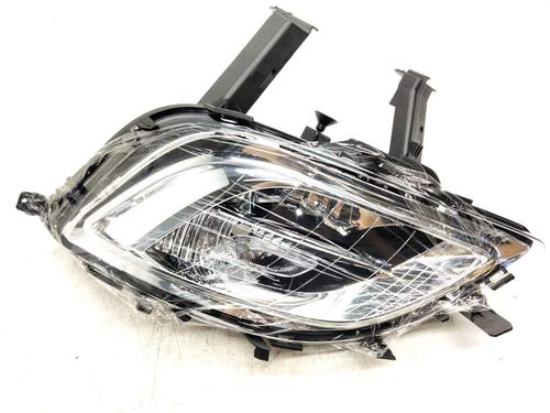 Used Left front fog light Left front fog light OPEL ASTRA J (P10) 1.4 (68) (87 hp) 25226774 25226774