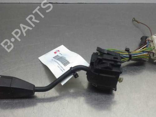 Used Headlight switch BMW 5 (E34) 520 i 24V (150 hp) 1359540