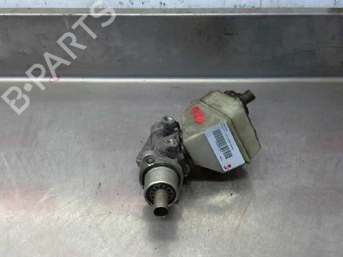 Used Brake master cylinder RENAULT CLIO II (BB_, CB_) [1998-2016]  1619749
