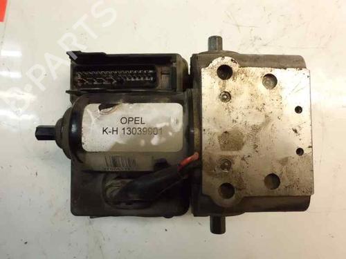 Used Control unit OPEL VECTRA B Hatchback (J96) 2.0 DI 16V (F68) (82 hp) 10001553