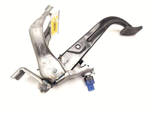 Used Break pedal Break pedal 25790476 25790476