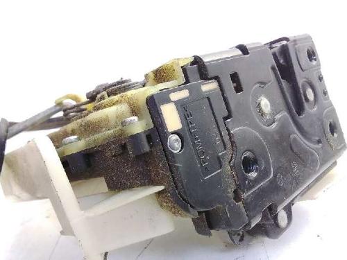 Front left lock SKODA SUPERB I (3U4) [2001-2008]  17055662