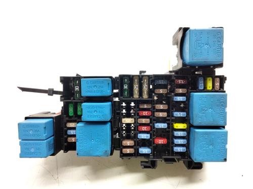 Used Fuse box Fuse box 36780441 36780441