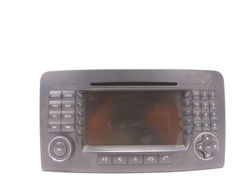 Used Radio Radio MERCEDES-BENZ M-CLASS (W164) ML 320 CDI 4-matic (164.122) (224 hp) 40526500 40526500
