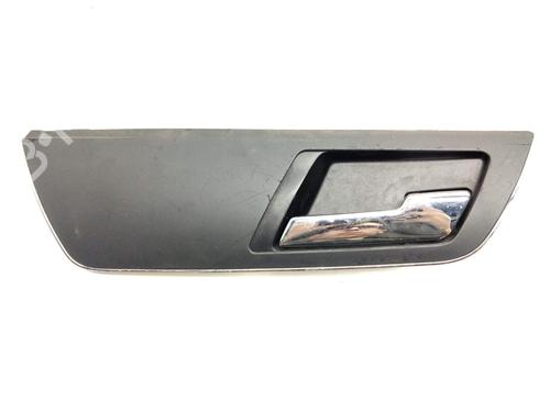 Used Rear right interior door handle Rear right interior door handle 18243328 18243328