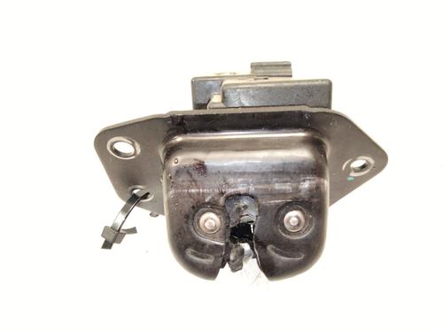 Used Tailgate lock RENAULT KOLEOS I (HY_) 2.0 dCi (HY0K) (150 hp) 24539918