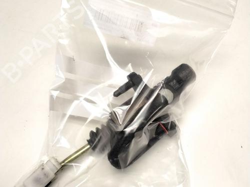 Clutch slave cylinder VW GOLF IV (1J1) 1.9 TDI | BP18602749M113 