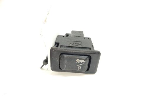 Used Switch NISSAN PRIMERA Hatchback (P11) [1996-2002]  17790184