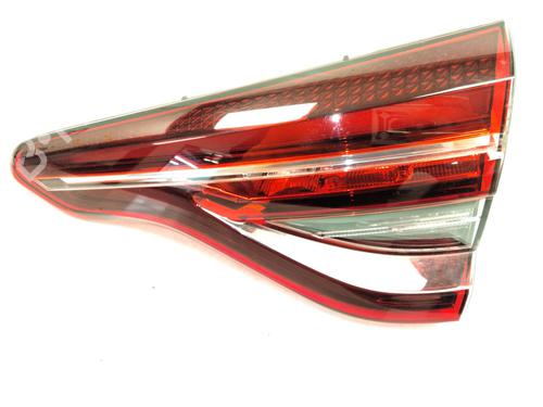 Used Right tailgate light RENAULT CLIO V (B7_) 1.5 Blue dCi 100 (B7AD) (101 hp) 27839351