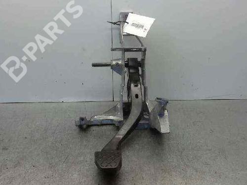 Used Clutch pedal Clutch pedal AUDI A4 B7 (8EC) 2.0 TDI quattro (140 hp) 8775621 8775621