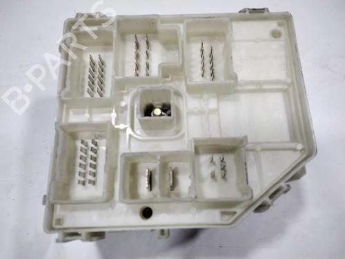 Used Fuse box TOYOTA RAV 4 II (_A2_) [2000-2005]  11638691