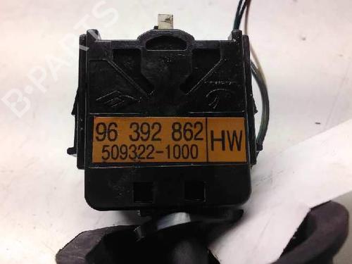 Headlight switch DAEWOO NUBIRA Saloon (J200) | BP10298379I24 - Image 4