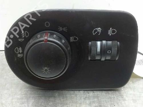 Used Headlight switch SEAT LEON (1P1) 2.0 TDI 16V (140 hp) 1957826
