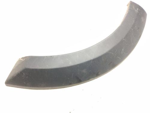 Used Rear left wheel arch trim LAND ROVER DISCOVERY III (L319) 2.7 TD 4x4 (190 hp) 21790187