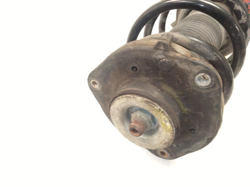 Left front shock absorber VW PASSAT B6 (3C2) 2.0 TDI 16V | BP32259040M16 - Image 2